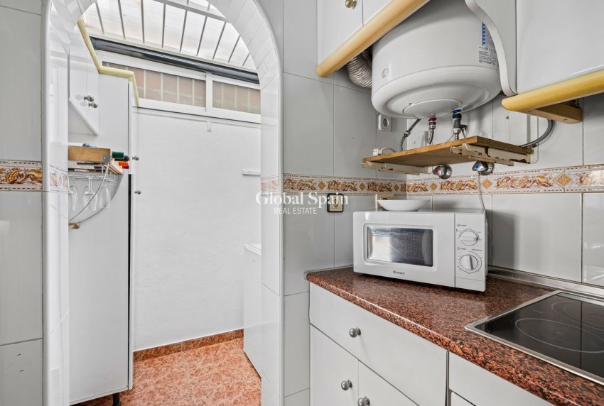 Resale - House -
TORREVIEJA - La Siesta