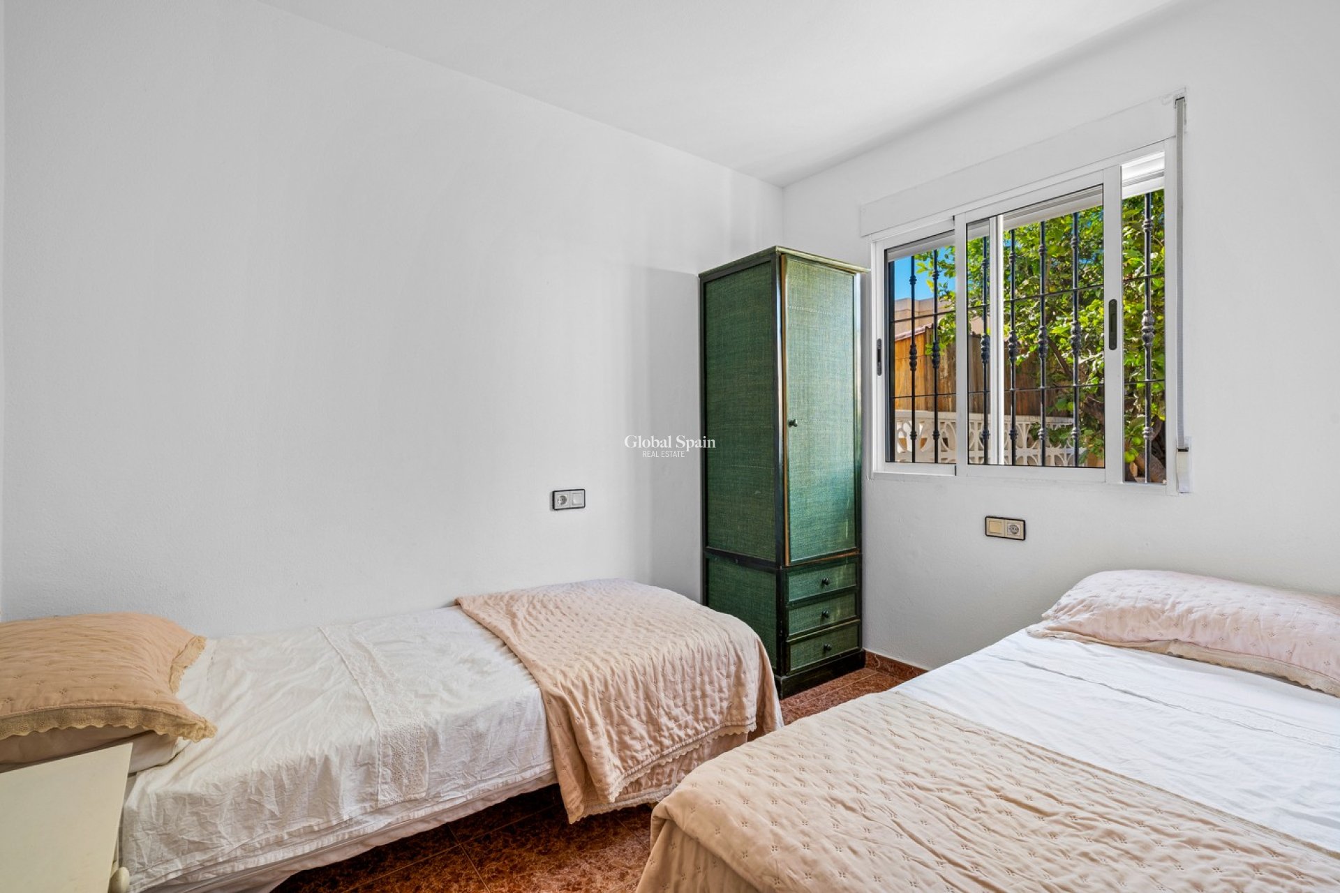 Resale - House -
TORREVIEJA - La Siesta