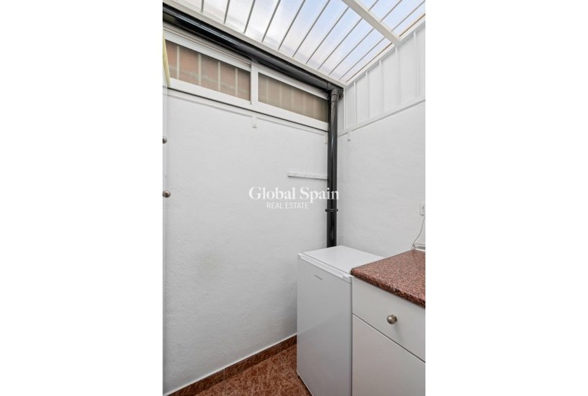 Resale - House -
TORREVIEJA - La Siesta