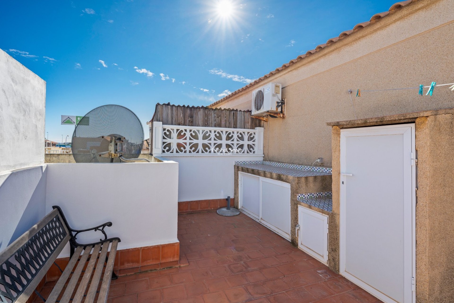 Resale - House -
TORREVIEJA - La Siesta