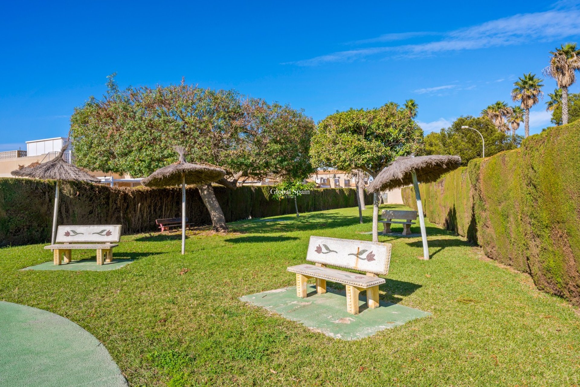 Resale - House -
TORREVIEJA - La Siesta