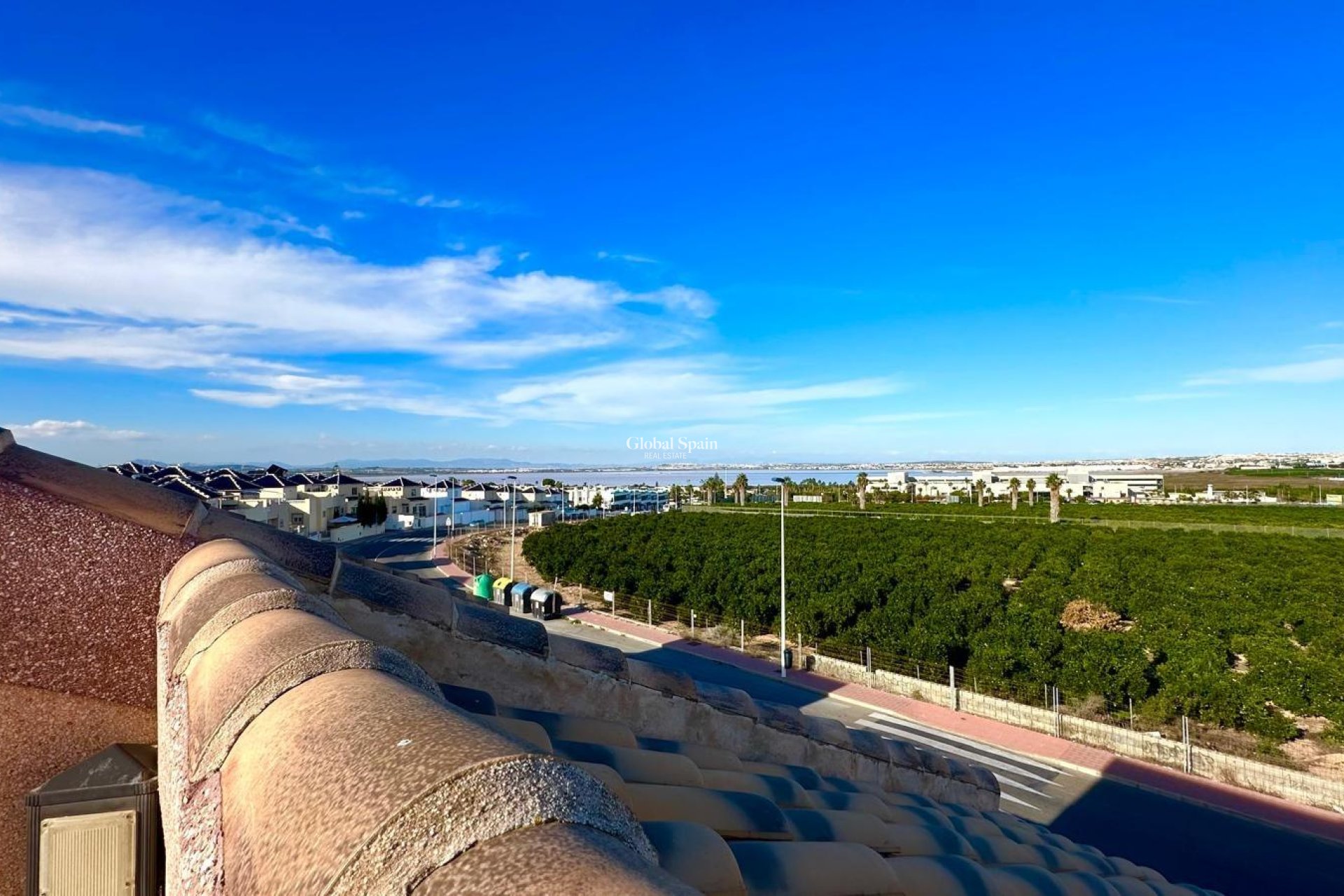 Resale - HOUSE -
TORREVIEJA - La Siesta