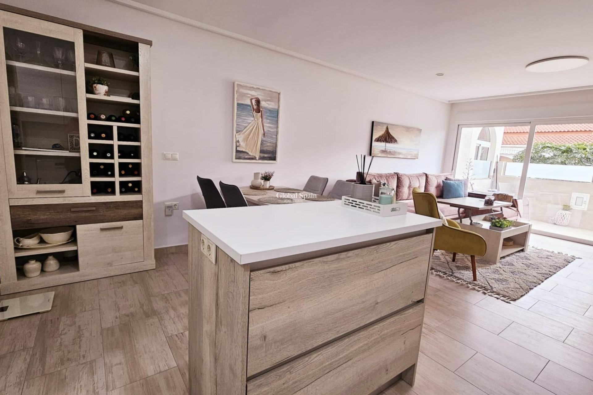 Resale - HOUSE -
TORREVIEJA - La Siesta