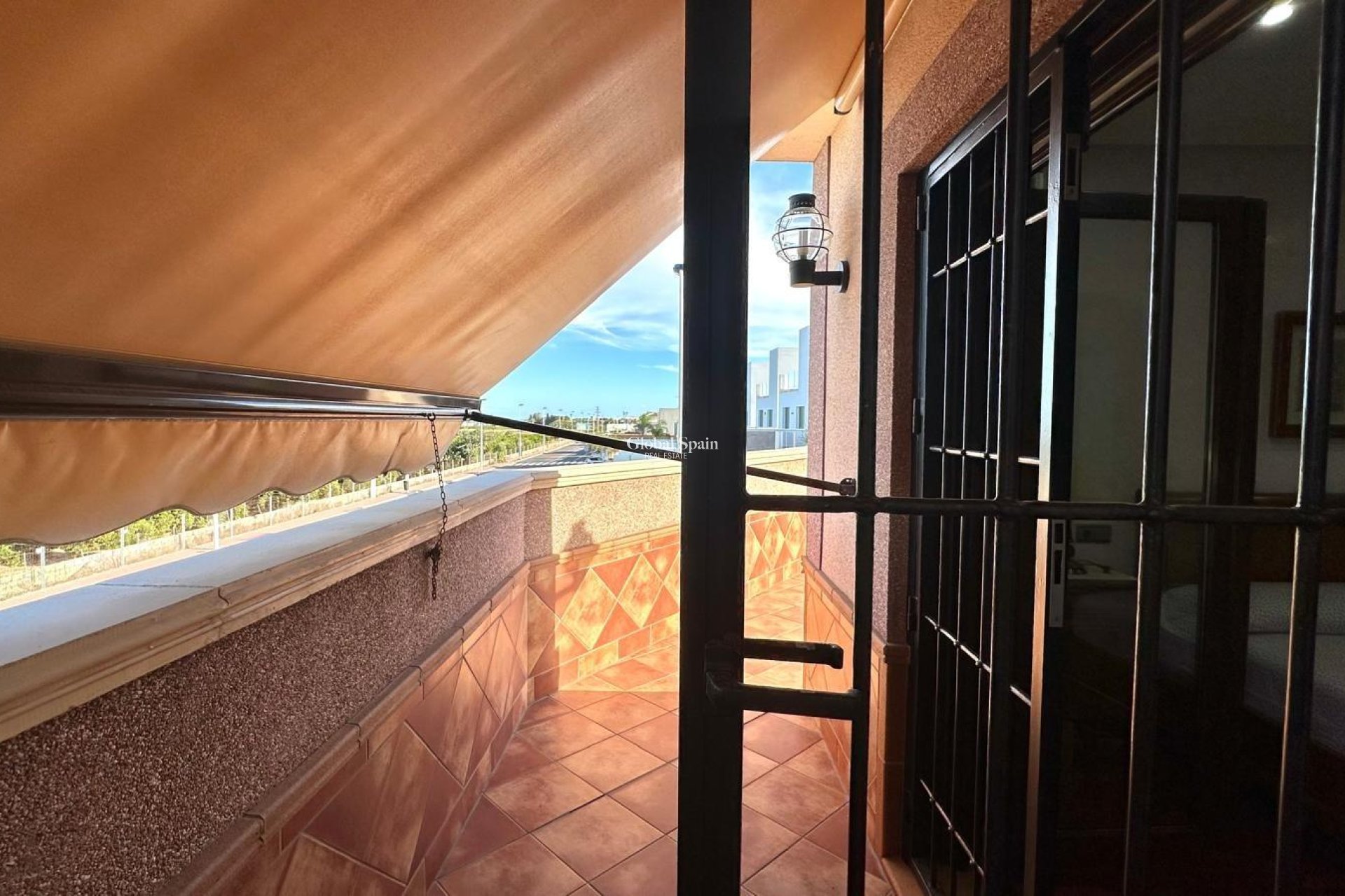 Resale - HOUSE -
TORREVIEJA - La Siesta