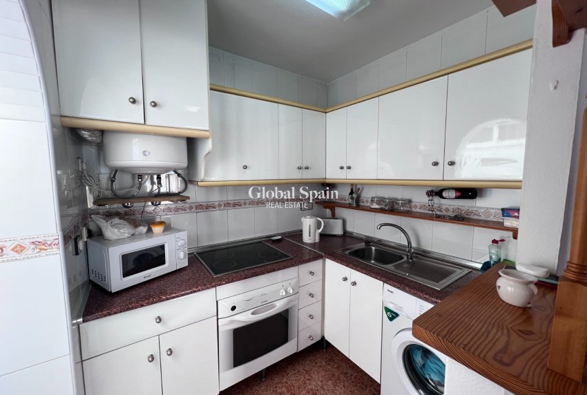 Resale - House -
TORREVIEJA - La Siesta