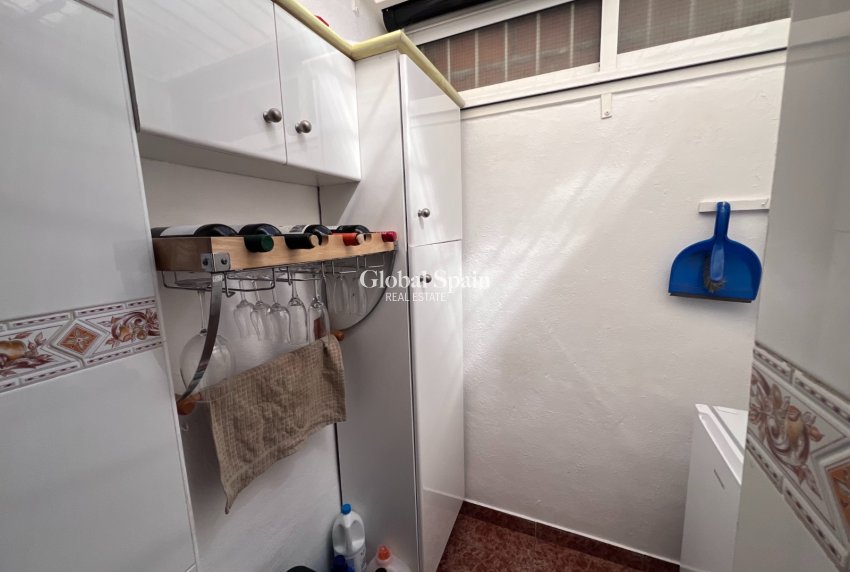Resale - House -
TORREVIEJA - La Siesta