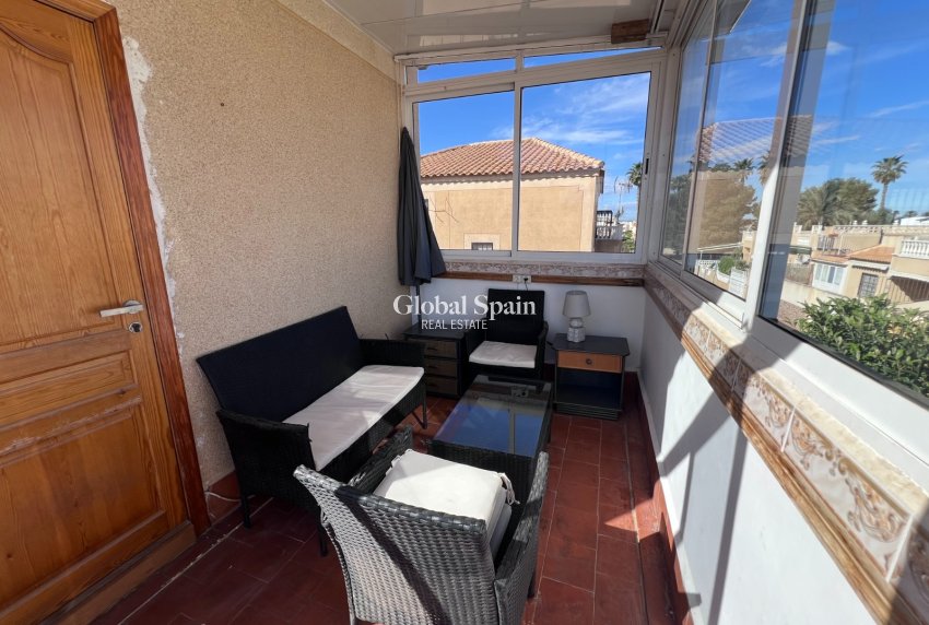 Resale - House -
TORREVIEJA - La Siesta