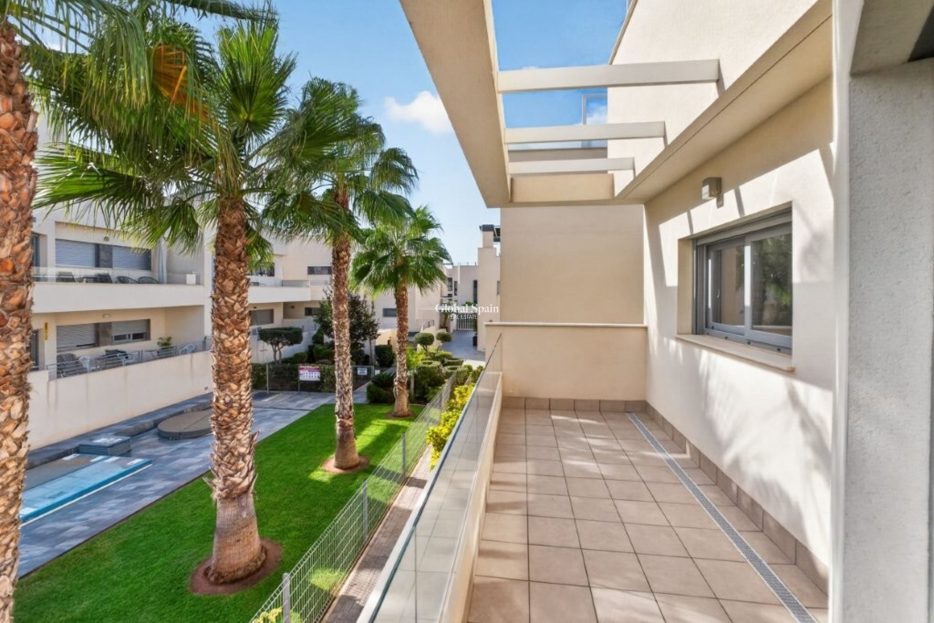 Resale - HOUSE -
TORREVIEJA - La Veleta