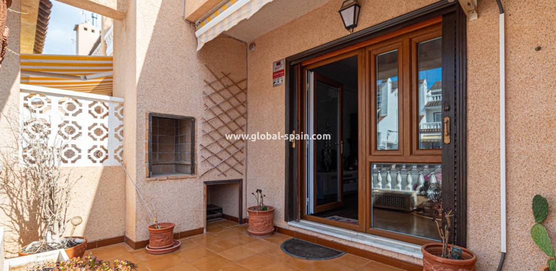 Resale - House - Torrevieja - Los Altos