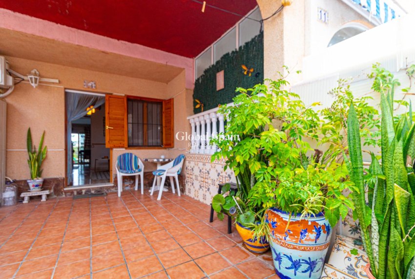 Resale - House -
TORREVIEJA - LOS BALCONES - LOS ALTOS