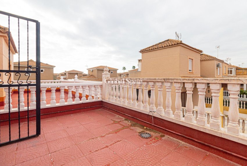 Resale - House -
TORREVIEJA - LOS BALCONES - LOS ALTOS