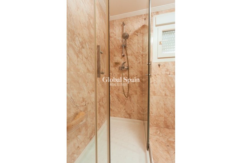 Resale - HOUSE -
TORREVIEJA - LOS BALCONES - LOS ALTOS