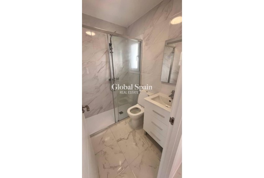 Resale - HOUSE -
TORREVIEJA - LOS BALCONES - LOS ALTOS