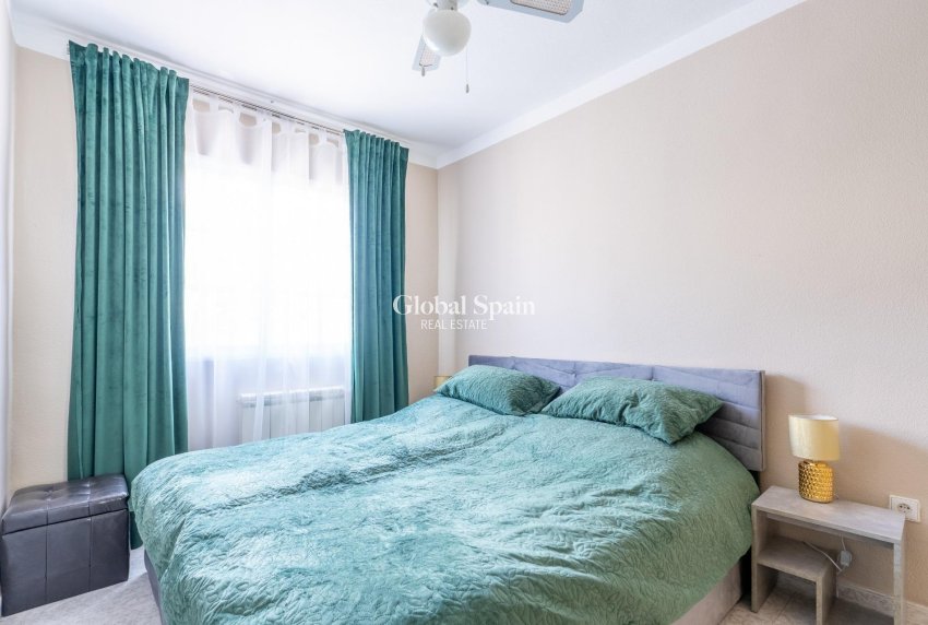 Resale - HOUSE -
TORREVIEJA - LOS BALCONES - LOS ALTOS