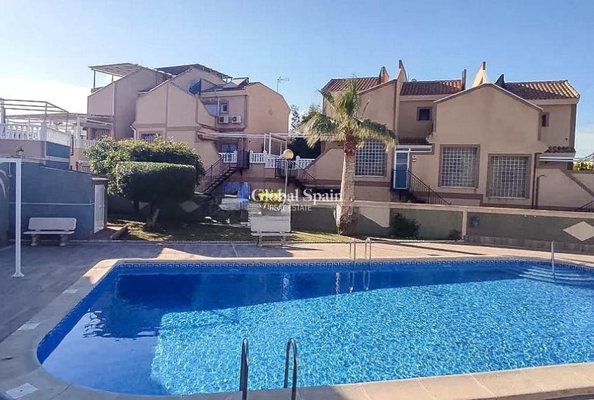 Resale - HOUSE -
TORREVIEJA - LOS BALCONES - LOS ALTOS