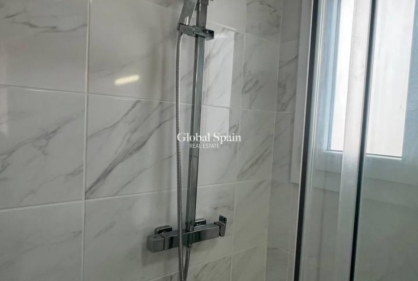 Resale - HOUSE -
TORREVIEJA - LOS BALCONES - LOS ALTOS