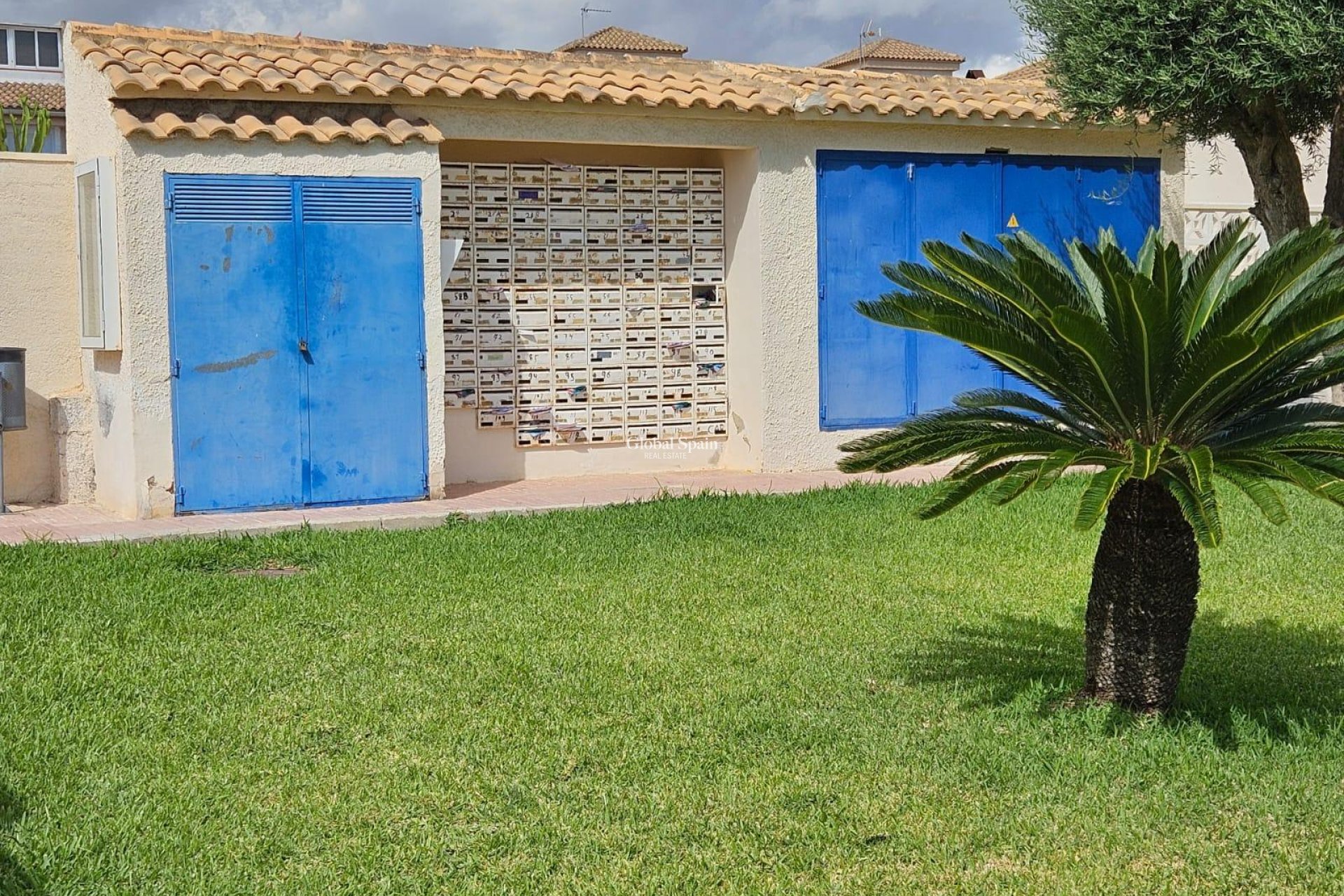 Resale - HOUSE -
TORREVIEJA - LOS BALCONES - LOS ALTOS