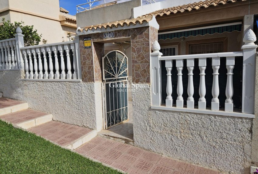 Resale - HOUSE -
TORREVIEJA - LOS BALCONES - LOS ALTOS