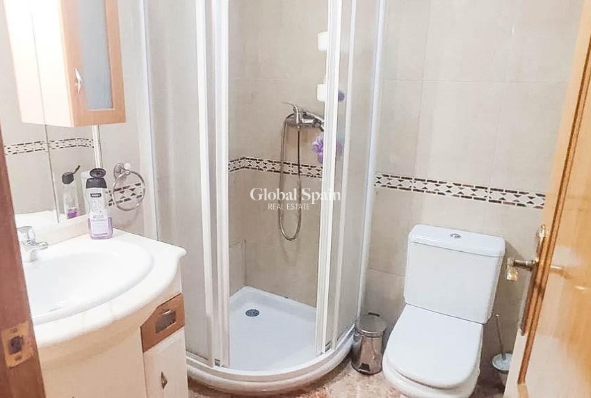 Resale - HOUSE -
TORREVIEJA - LOS BALCONES - LOS ALTOS