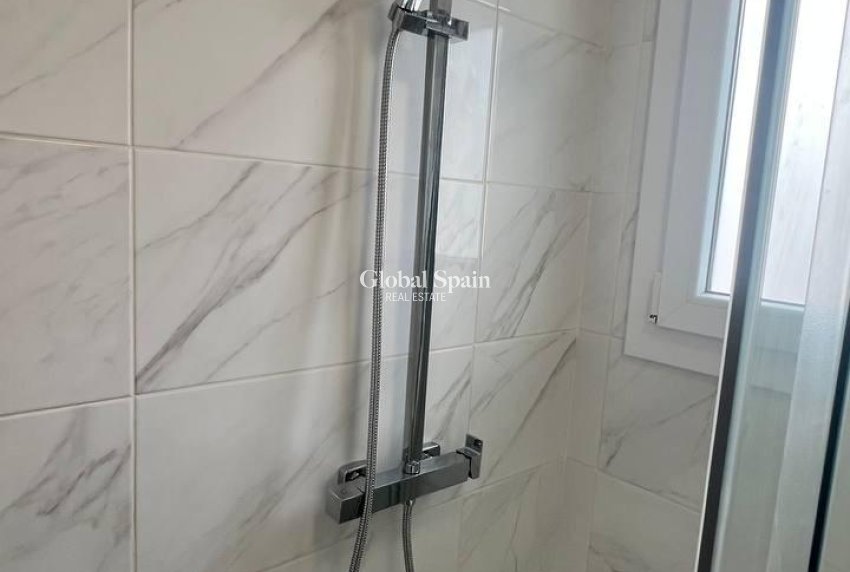 Resale - HOUSE -
TORREVIEJA - LOS BALCONES - LOS ALTOS