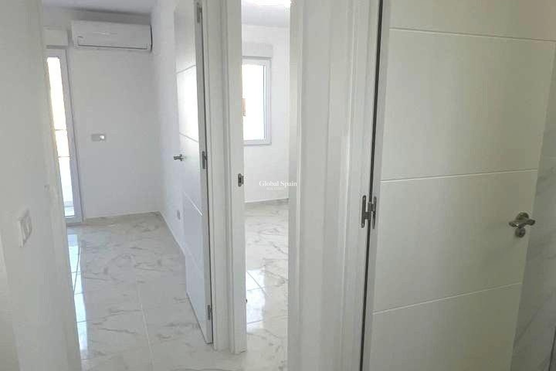 Resale - HOUSE -
TORREVIEJA - LOS BALCONES - LOS ALTOS