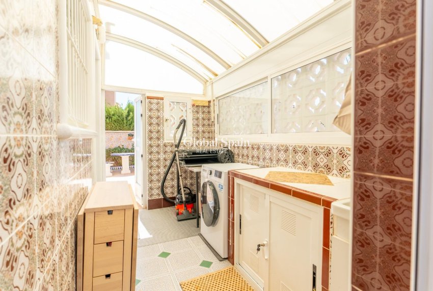 Resale - HOUSE -
TORREVIEJA - LOS BALCONES - LOS ALTOS