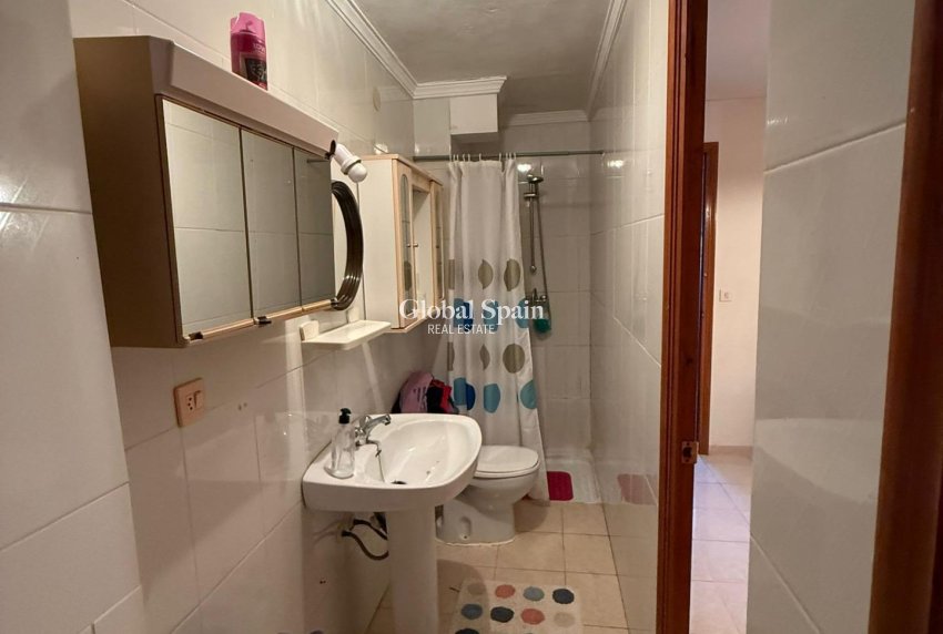 Resale - HOUSE -
TORREVIEJA - LOS BALCONES - LOS ALTOS