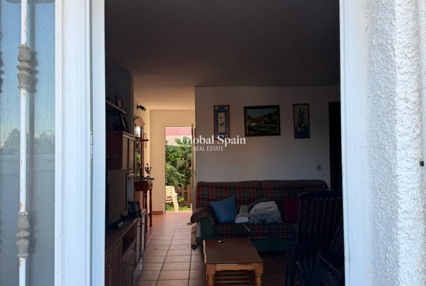 Resale - HOUSE -
TORREVIEJA - LOS BALCONES - LOS ALTOS