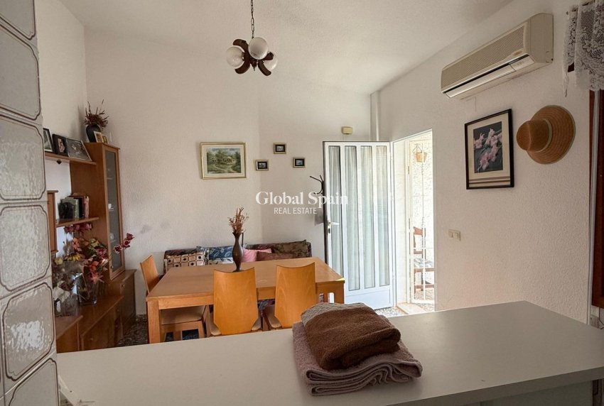 Resale - HOUSE -
TORREVIEJA - LOS BALCONES - LOS ALTOS