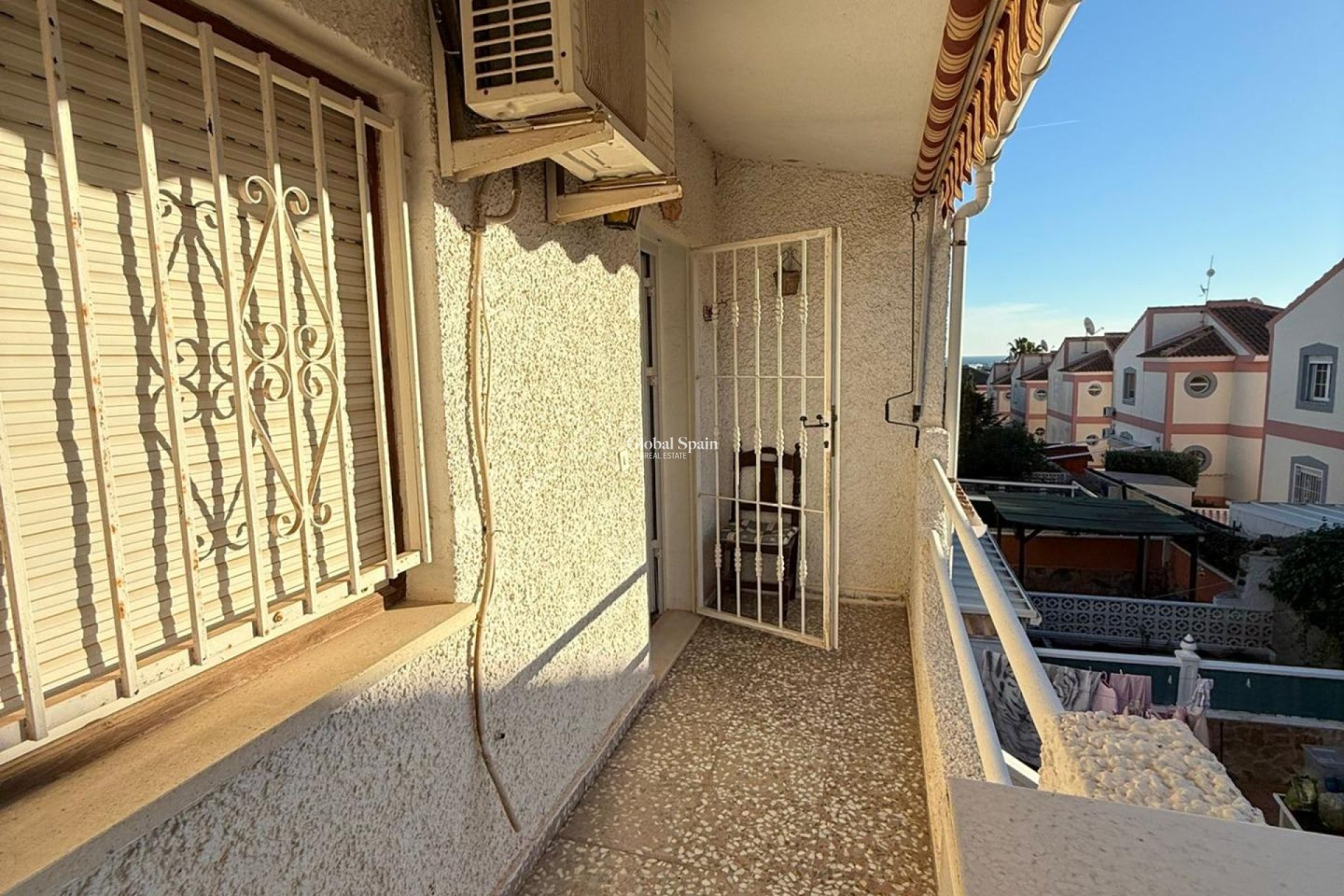 Resale - HOUSE -
TORREVIEJA - LOS BALCONES - LOS ALTOS