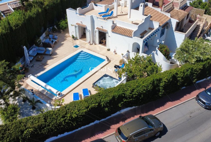 Resale - HOUSE -
TORREVIEJA - LOS BALCONES - LOS ALTOS