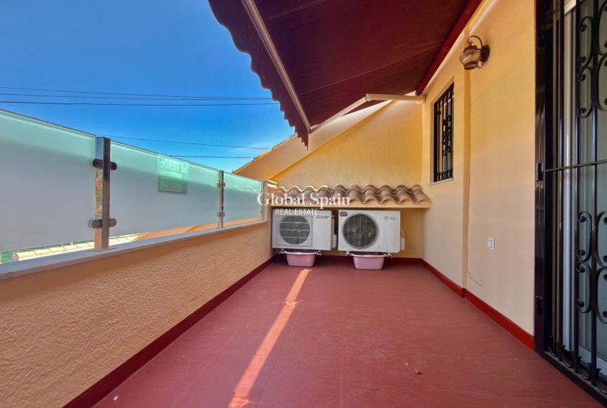 Resale - HOUSE -
TORREVIEJA - LOS BALCONES - LOS ALTOS