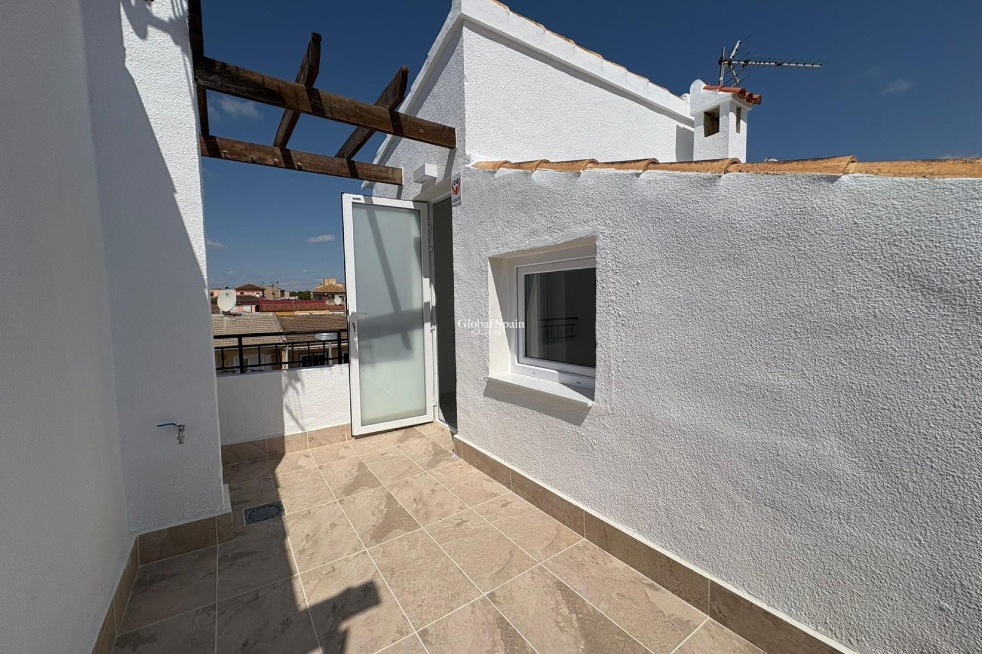 Resale - HOUSE -
TORREVIEJA - LOS BALCONES - LOS ALTOS