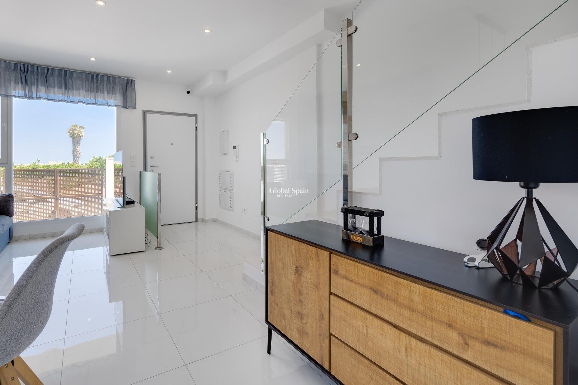 Resale - HOUSE -
TORREVIEJA - LOS BALCONES - LOS ALTOS