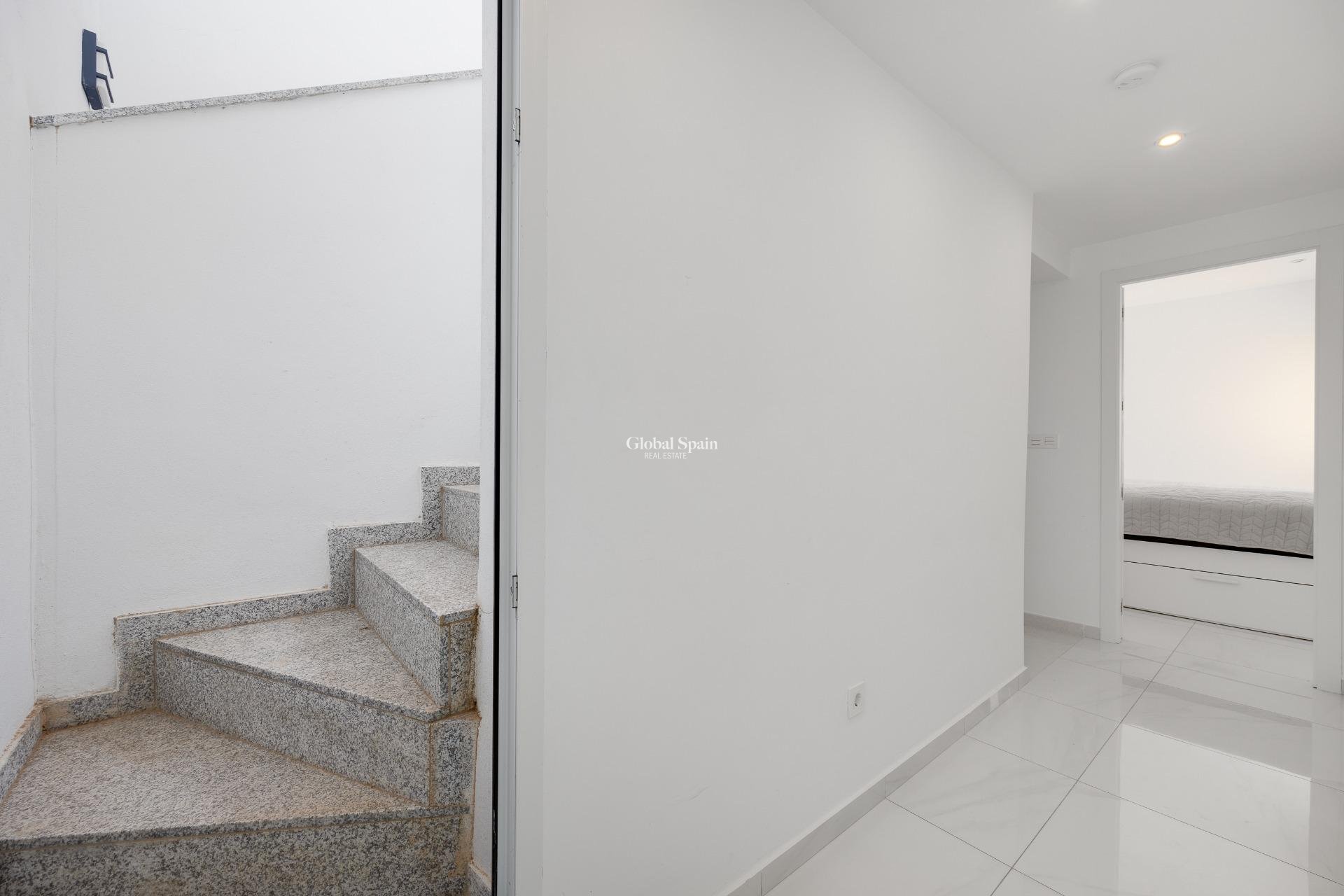 Resale - HOUSE -
TORREVIEJA - LOS BALCONES - LOS ALTOS