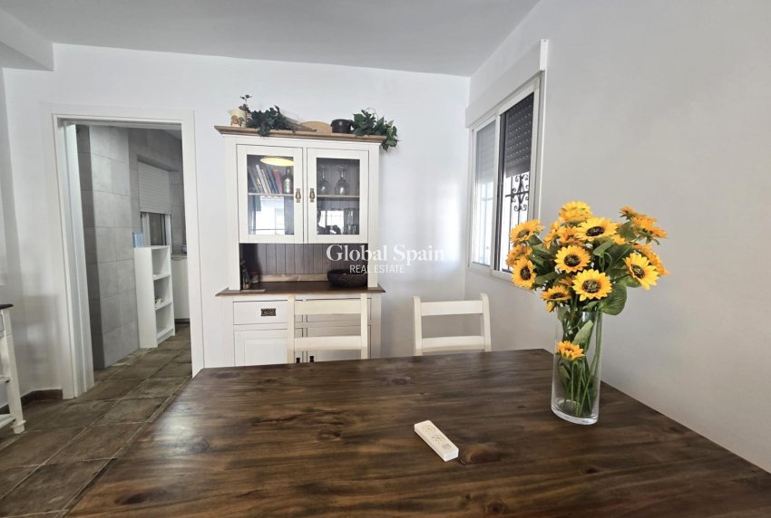 Resale - HOUSE -
TORREVIEJA - LOS BALCONES - LOS ALTOS