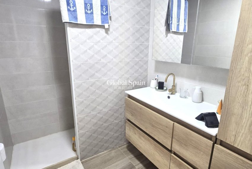 Resale - HOUSE -
TORREVIEJA - LOS BALCONES - LOS ALTOS