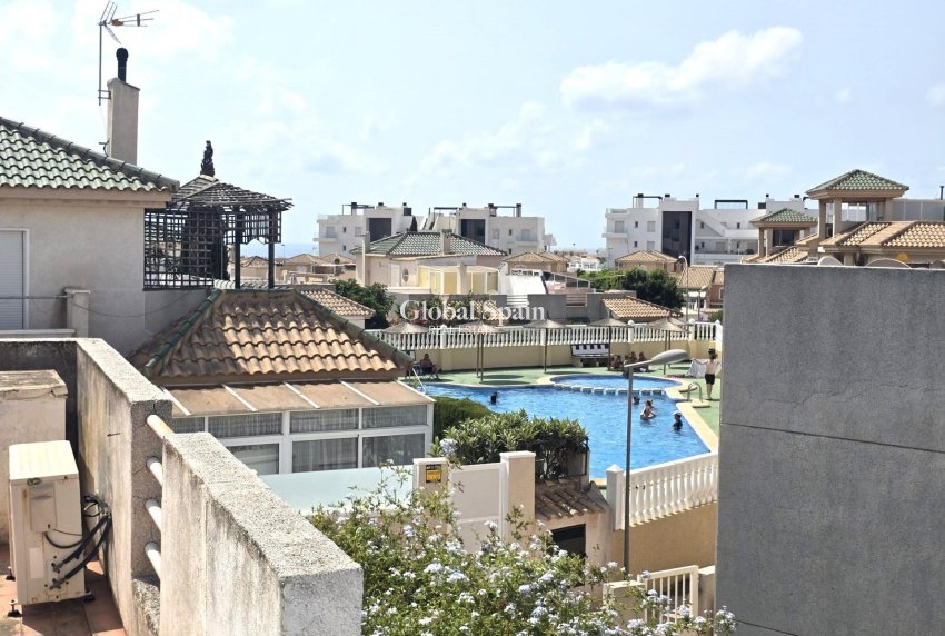 Resale - HOUSE -
TORREVIEJA - LOS BALCONES - LOS ALTOS