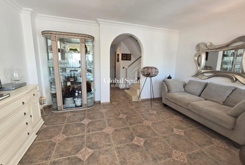 Resale - HOUSE -
TORREVIEJA - LOS BALCONES - LOS ALTOS