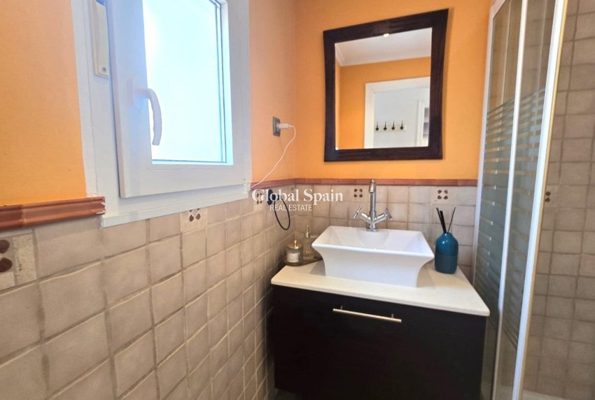 Resale - HOUSE -
TORREVIEJA - LOS BALCONES - LOS ALTOS