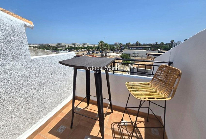 Resale - HOUSE -
TORREVIEJA - LOS BALCONES - LOS ALTOS