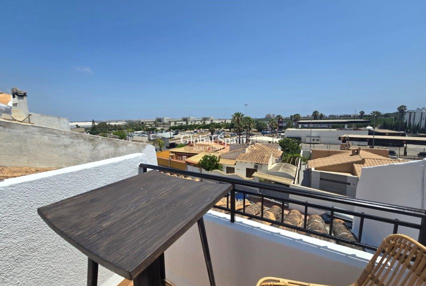 Resale - HOUSE -
TORREVIEJA - LOS BALCONES - LOS ALTOS
