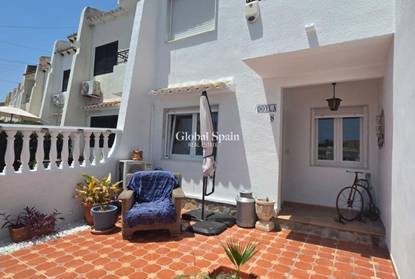 Resale - HOUSE -
TORREVIEJA - LOS BALCONES - LOS ALTOS