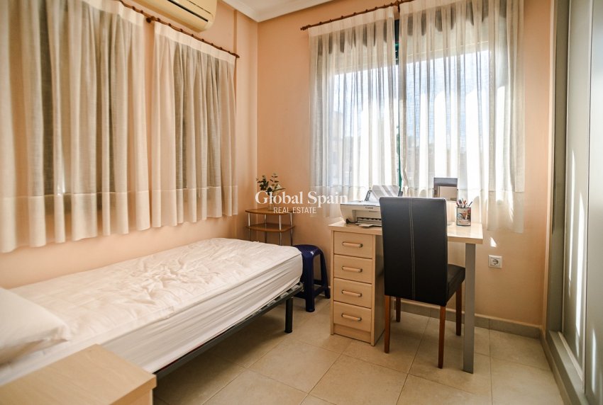 Resale - HOUSE -
TORREVIEJA - LOS BALCONES - LOS ALTOS