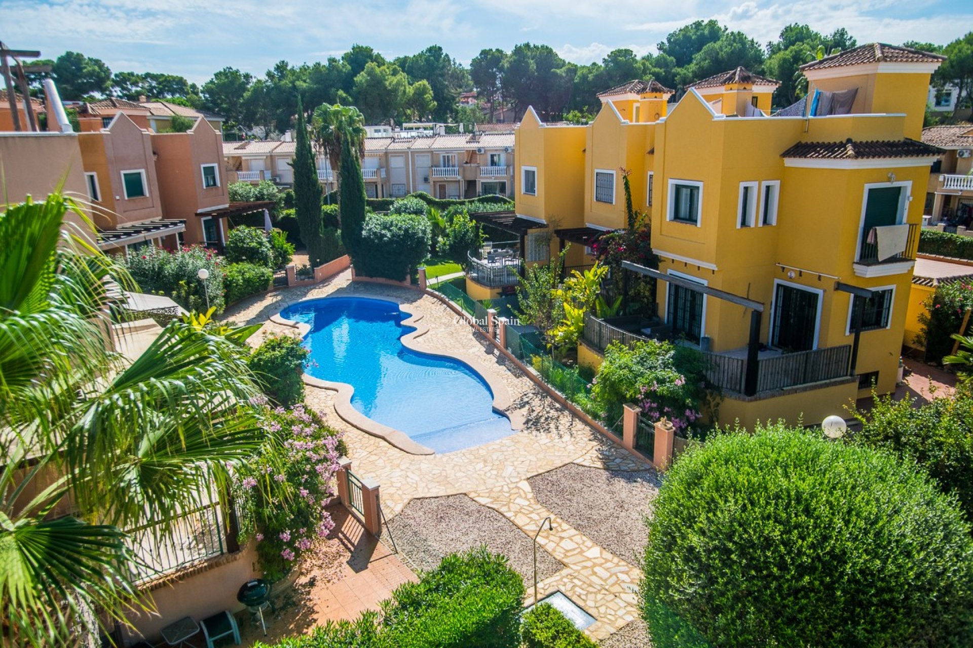 Resale - HOUSE -
TORREVIEJA - LOS BALCONES - LOS ALTOS
