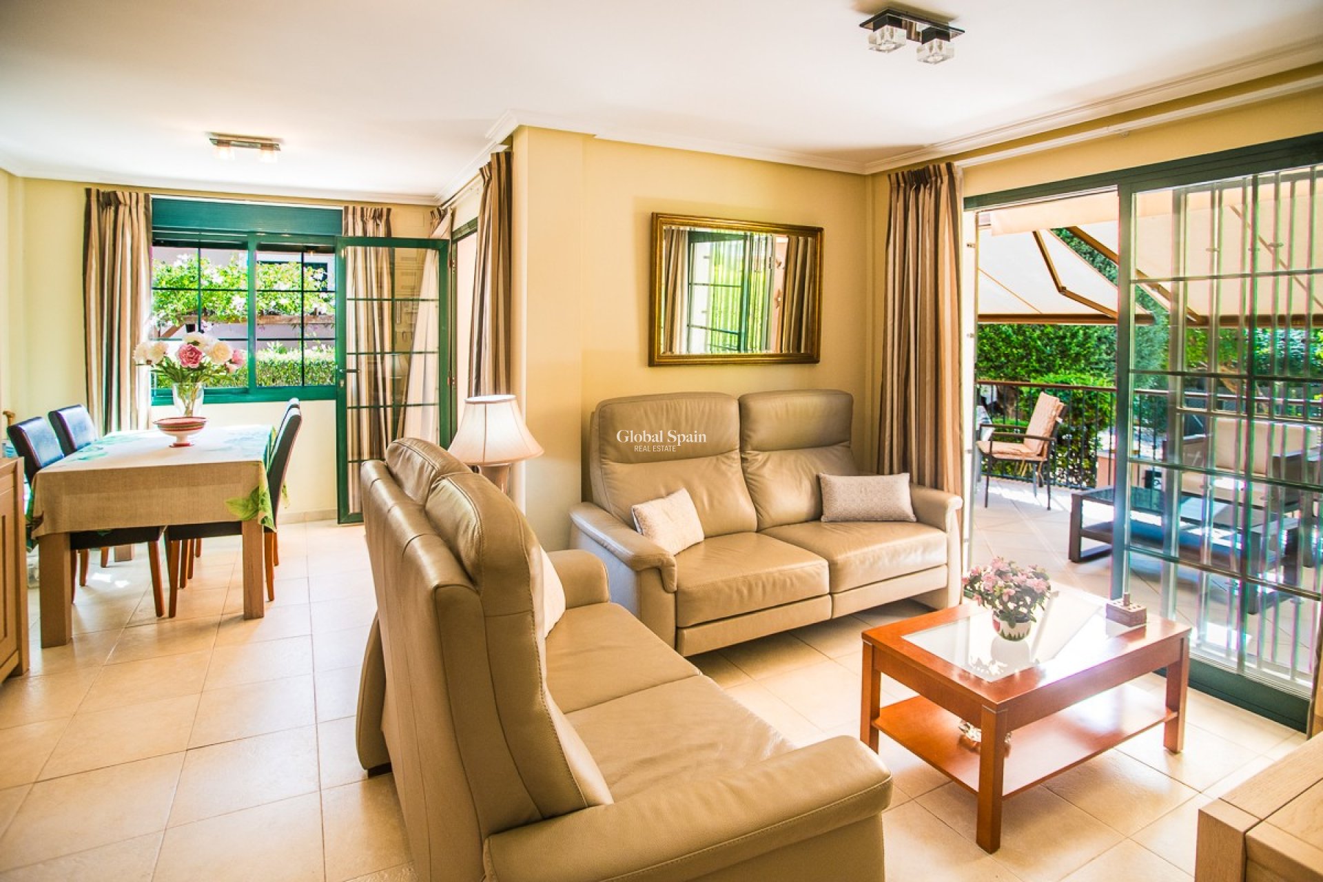 Resale - HOUSE -
TORREVIEJA - LOS BALCONES - LOS ALTOS