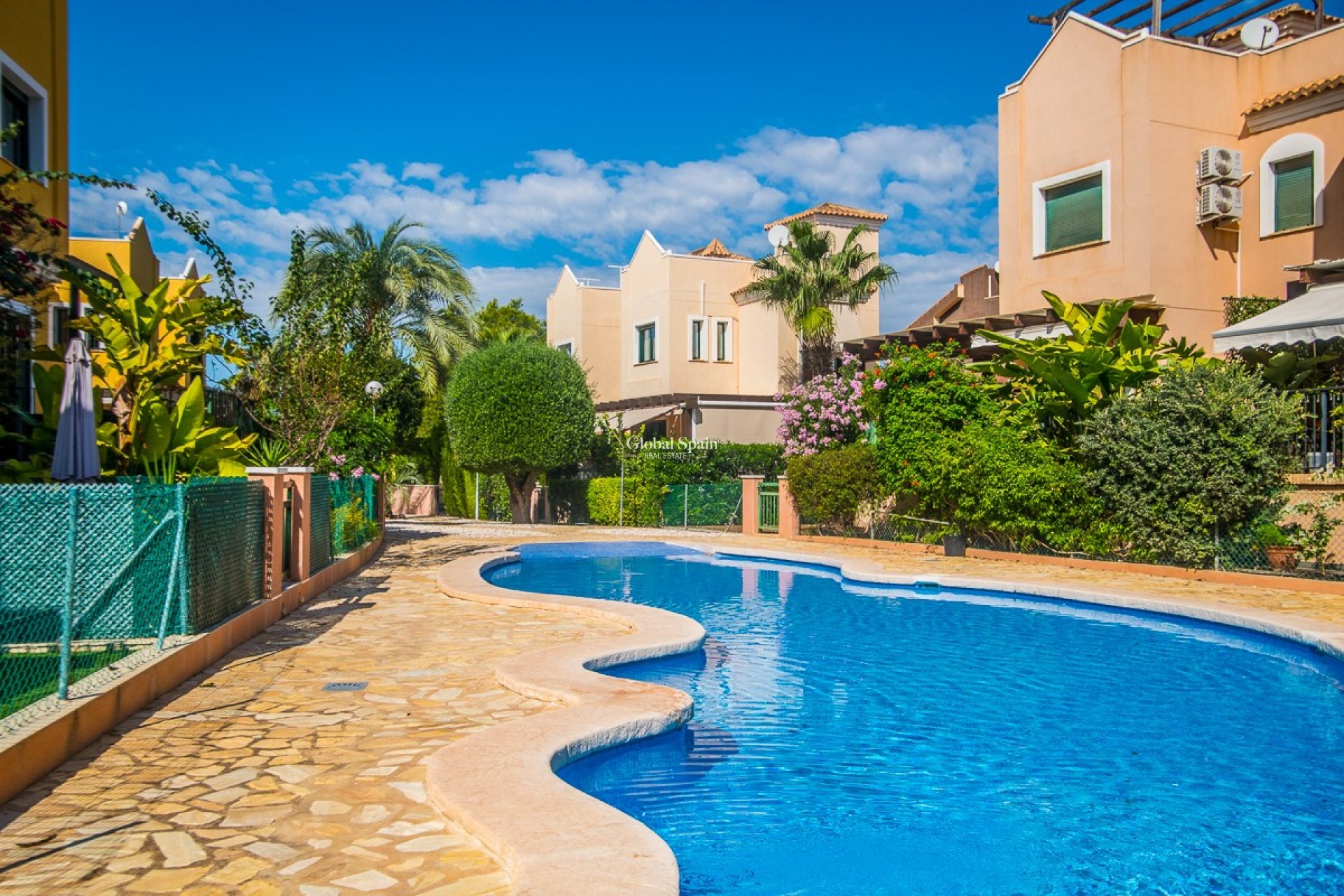 Resale - HOUSE -
TORREVIEJA - LOS BALCONES - LOS ALTOS