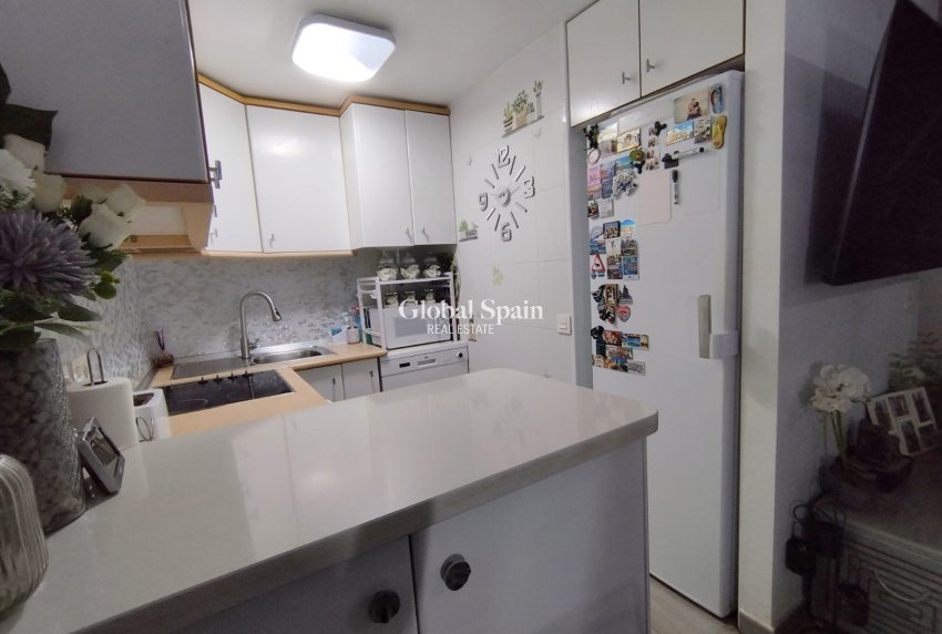 Resale - HOUSE -
TORREVIEJA - LOS BALCONES - LOS ALTOS