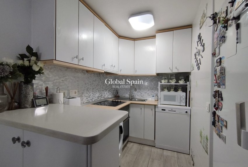 Resale - HOUSE -
TORREVIEJA - LOS BALCONES - LOS ALTOS