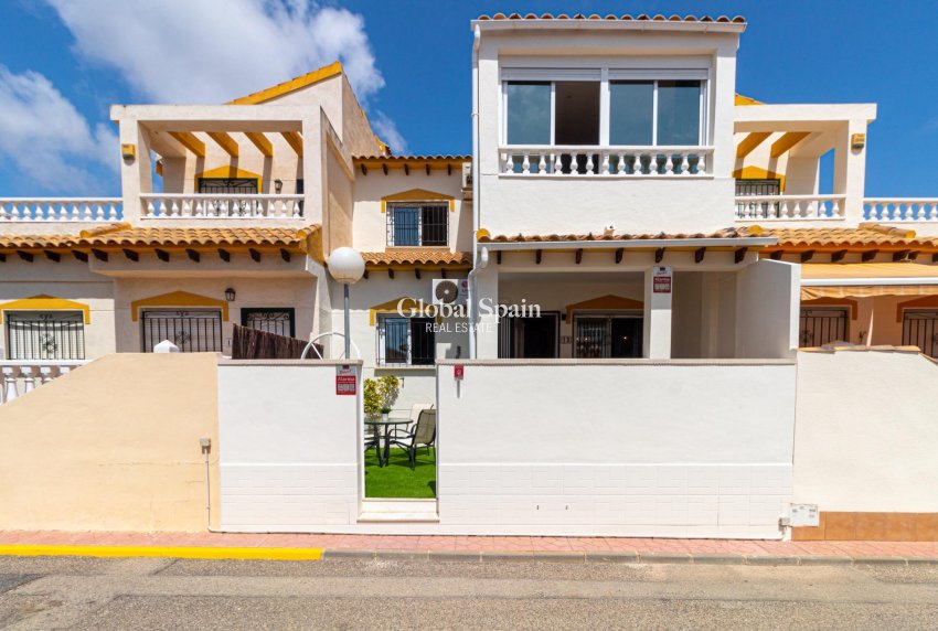 Resale - House -
TORREVIEJA - LOS BALCONES - LOS ALTOS